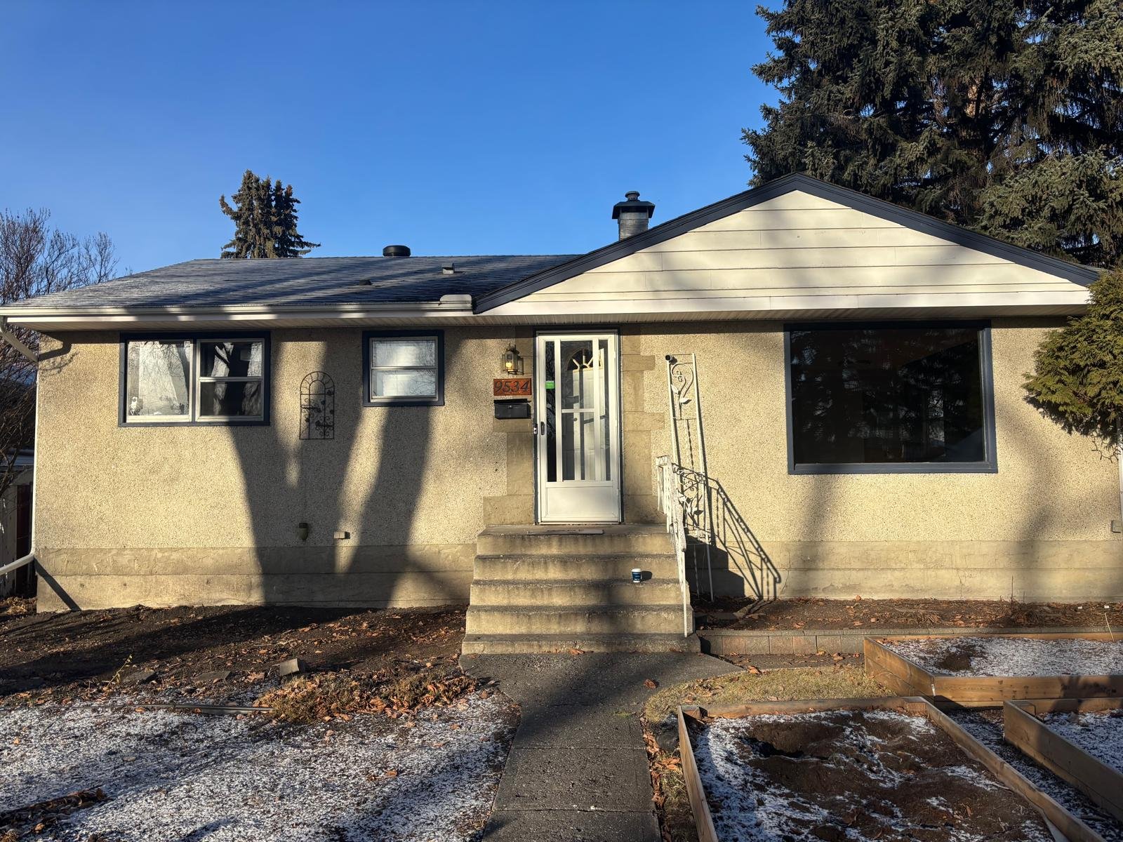 Edmonton residential home exterior
